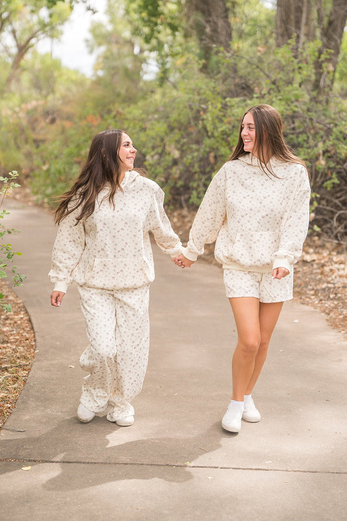 Ditsy Floral Sweatshirt - Pepper & Pearl Boutique