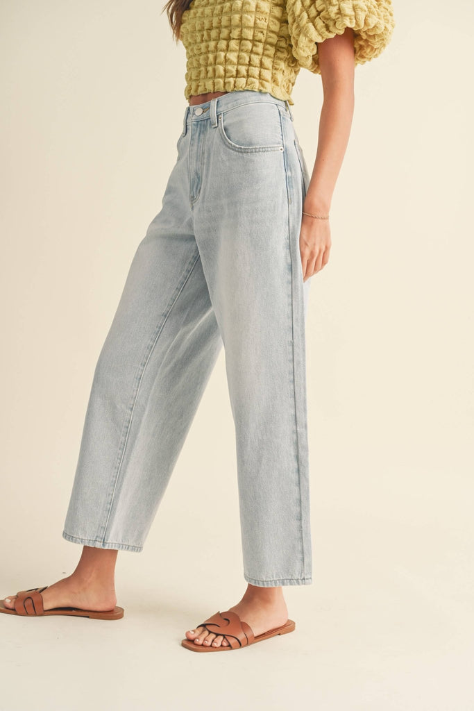 Light Wash Cropped Denim Jeans - Pepper & Pearl Boutique