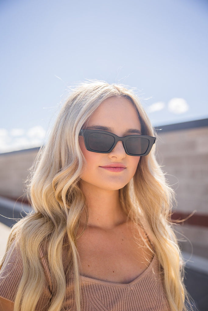 Can't Get You Off My Mind Sunnies - Pepper & Pearl Boutique